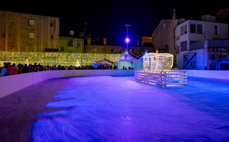 Capodanno a mezzogiorno sulla pista di pattinaggio